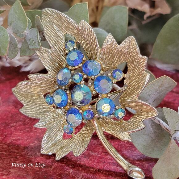Golden Leaf Brooch With Blue Rhinestones for Women, Gold Jewelry Pin - Picture 4 of 10
